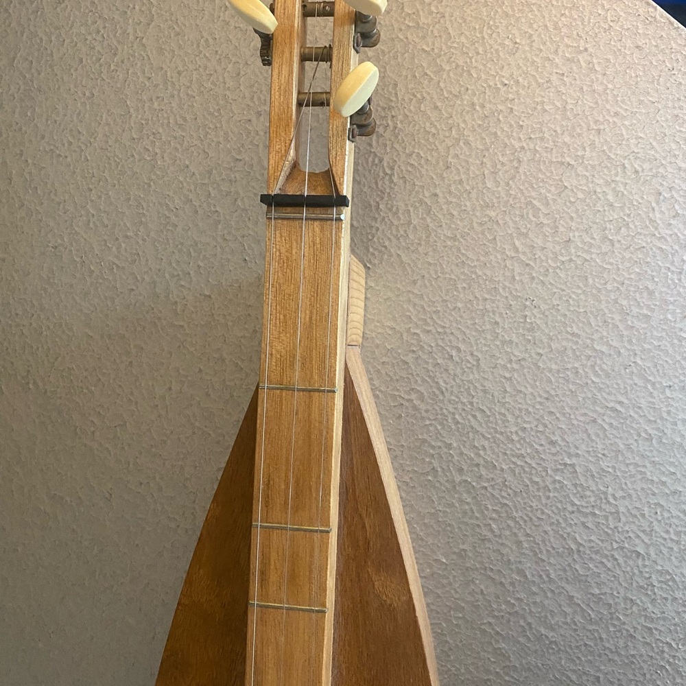 Dulcimer - Picture 6 of 8